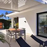 度假居 Brisamar Mit Meerblick Und Beheiztem Pool 拉克鲁斯